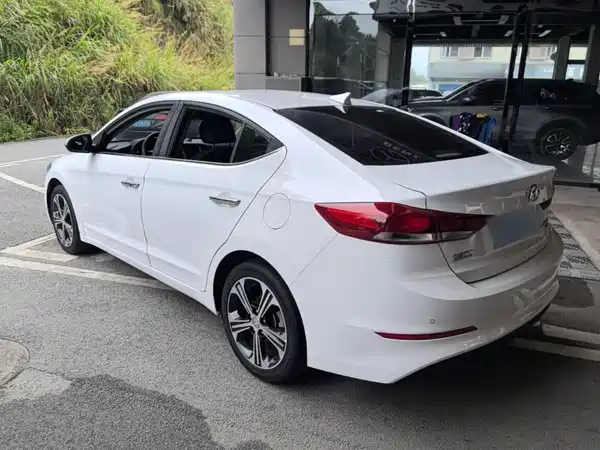 Hyundai Celesta 2018