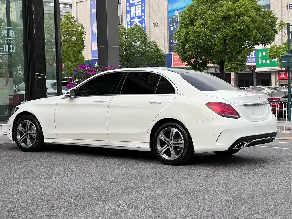 Mercedes-Benz C-Class 2020 — фото 7