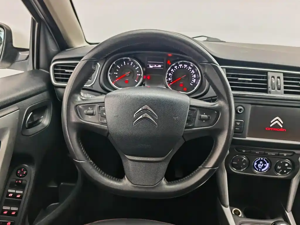 Citroen C3-XR 2015 — фото 11