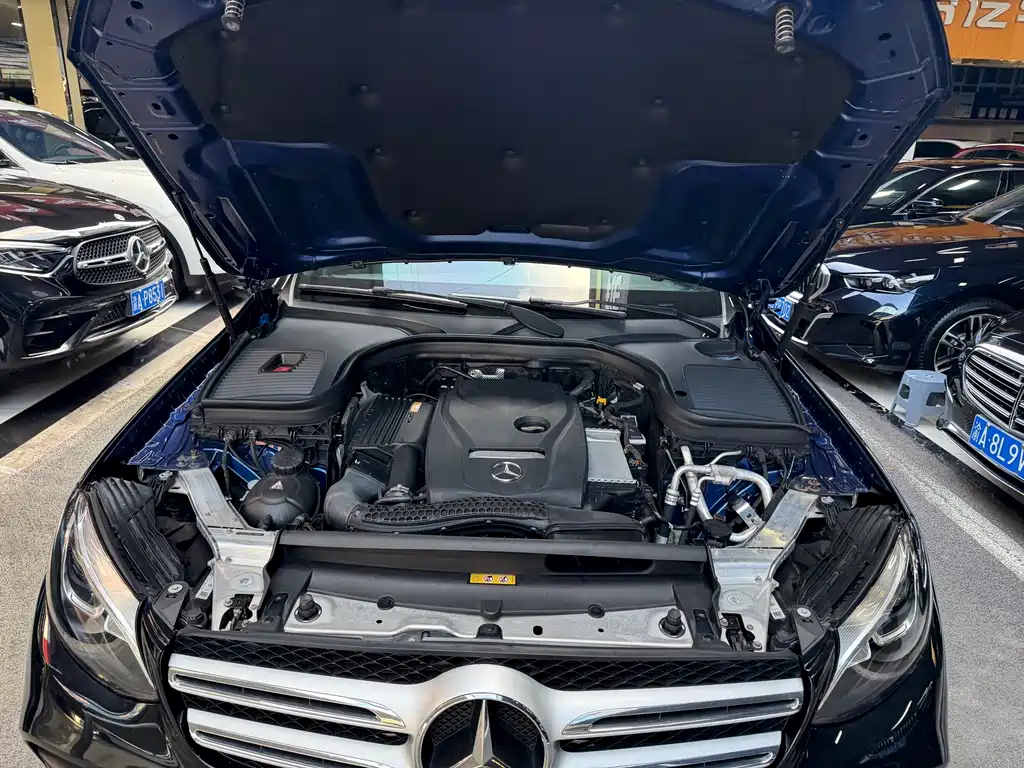Mercedes-Benz GLC 2018 — фото 31