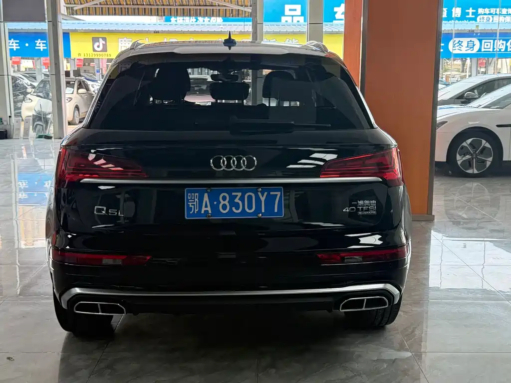 Audi Q5L 2021 — фото 11