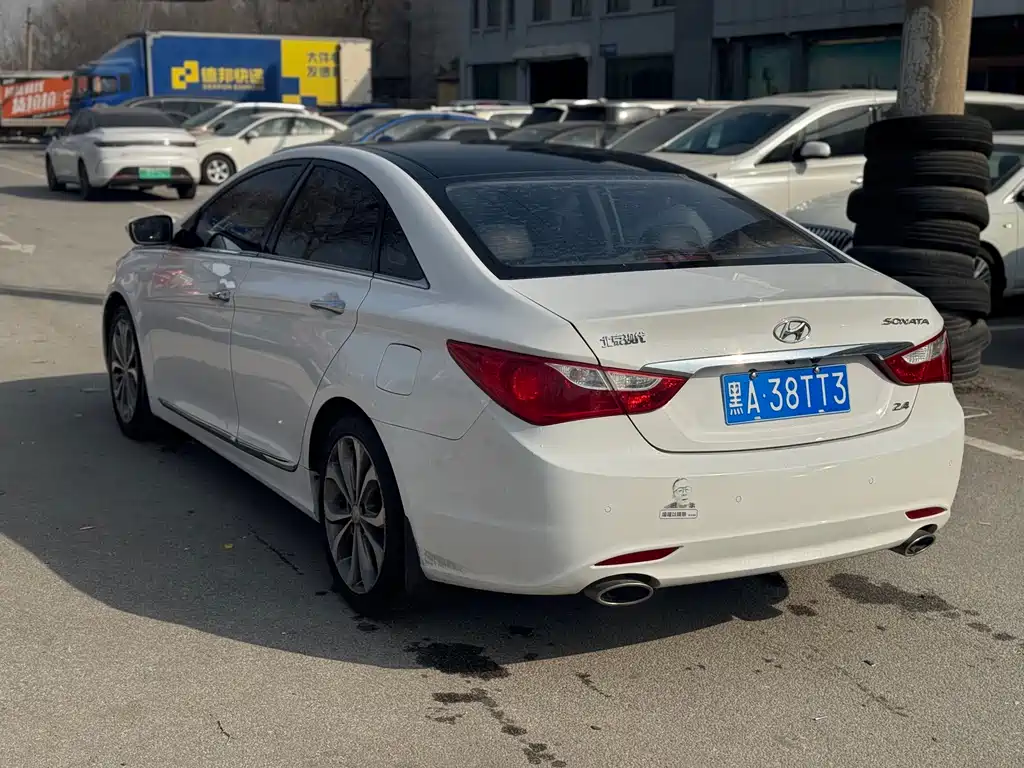 Hyundai Sonata 2015 — фото 8