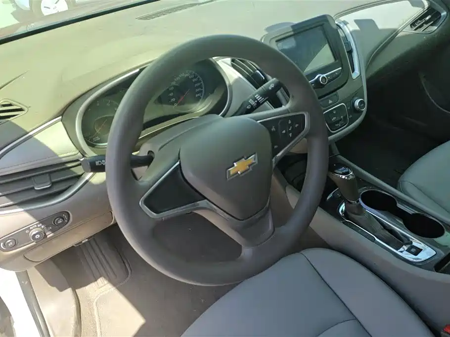 Chevrolet Malibu XL 2018 — фото 15