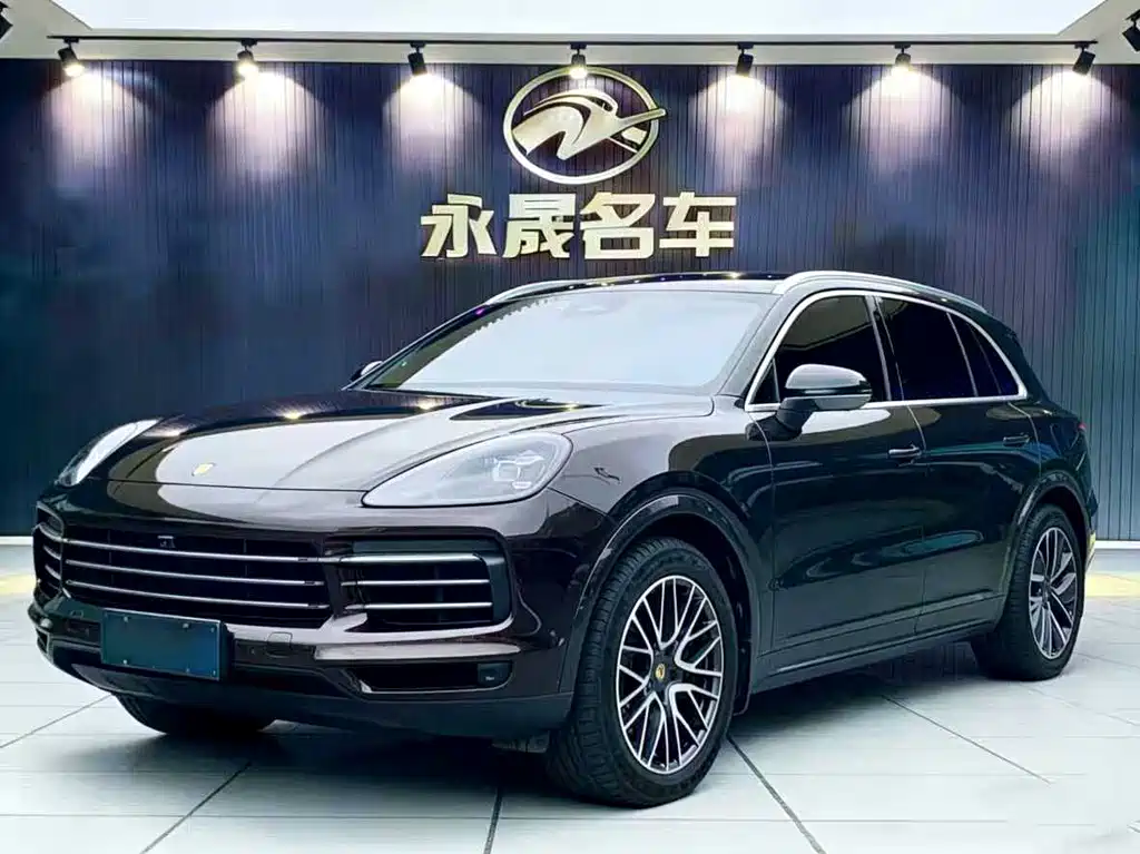 Porsche Cayenne 2019 — фото 1