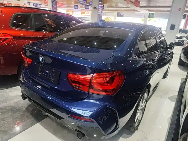 BMW 1 Series 2021