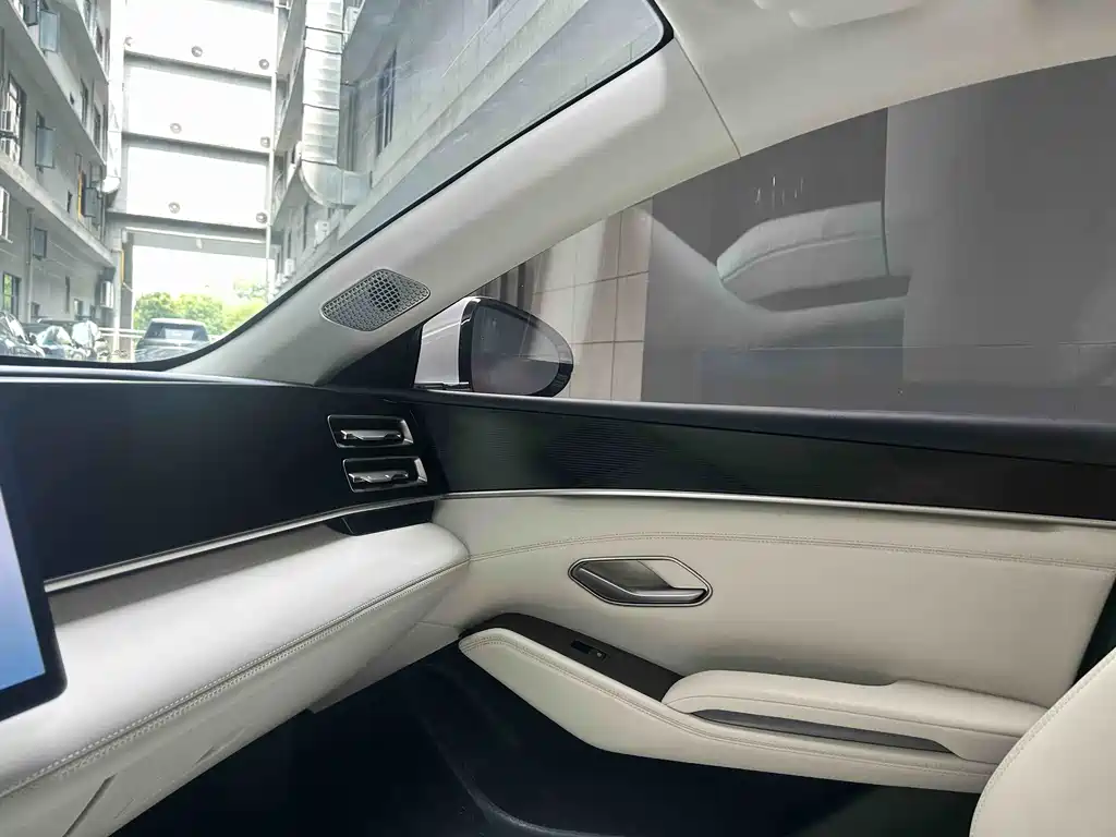 BYD Qin L 2024 — фото 15