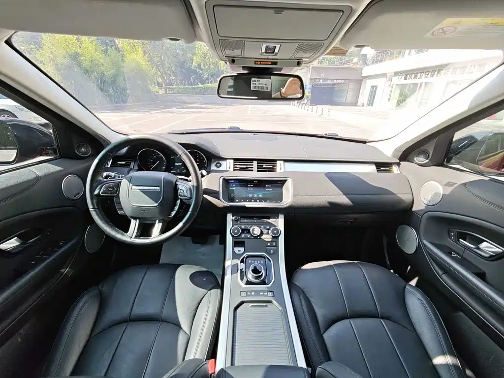 Land Rover Evoque 2019 — фото 12