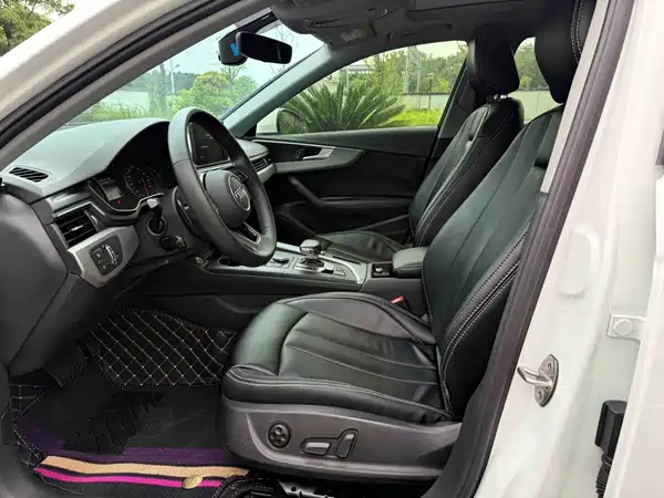 Audi A4L 2019