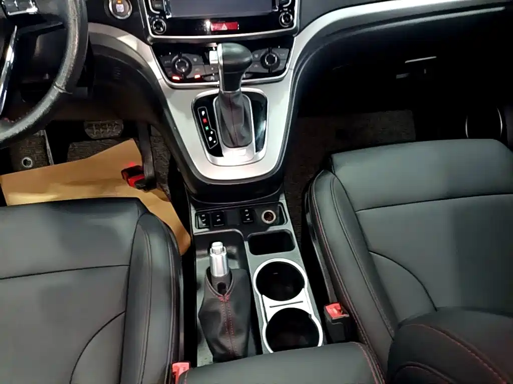 Haval H6 2015 — фото 14