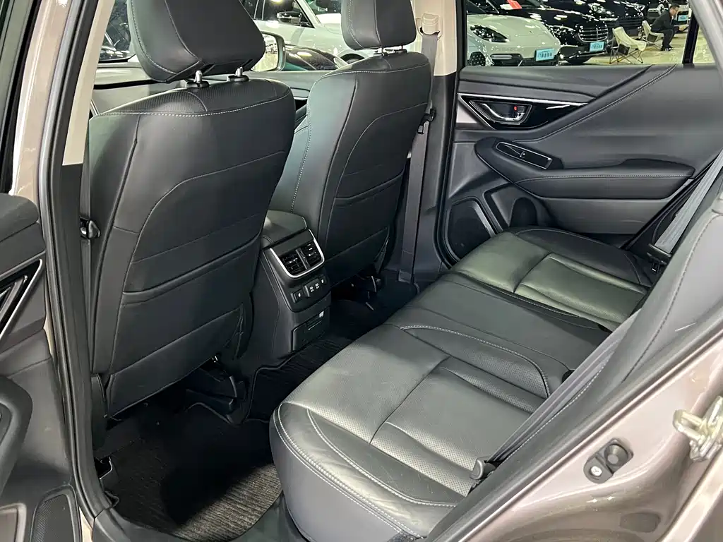 Subaru Outback 2021 — фото 22