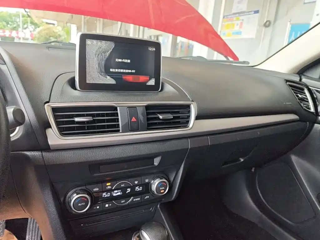 Mazda 3 Angkesela 2016 — фото 10
