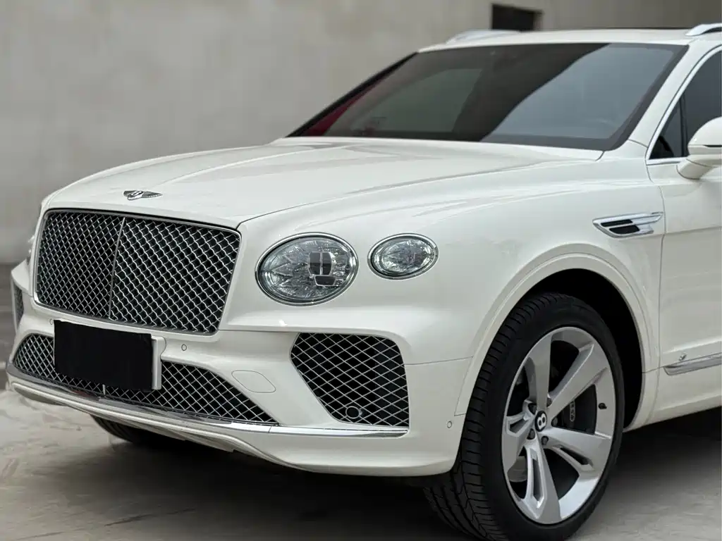Bentley Bentayga 2021 — фото 6