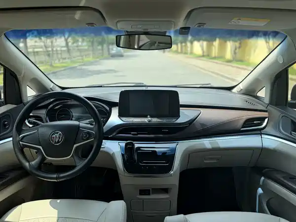 Buick GL8 2021