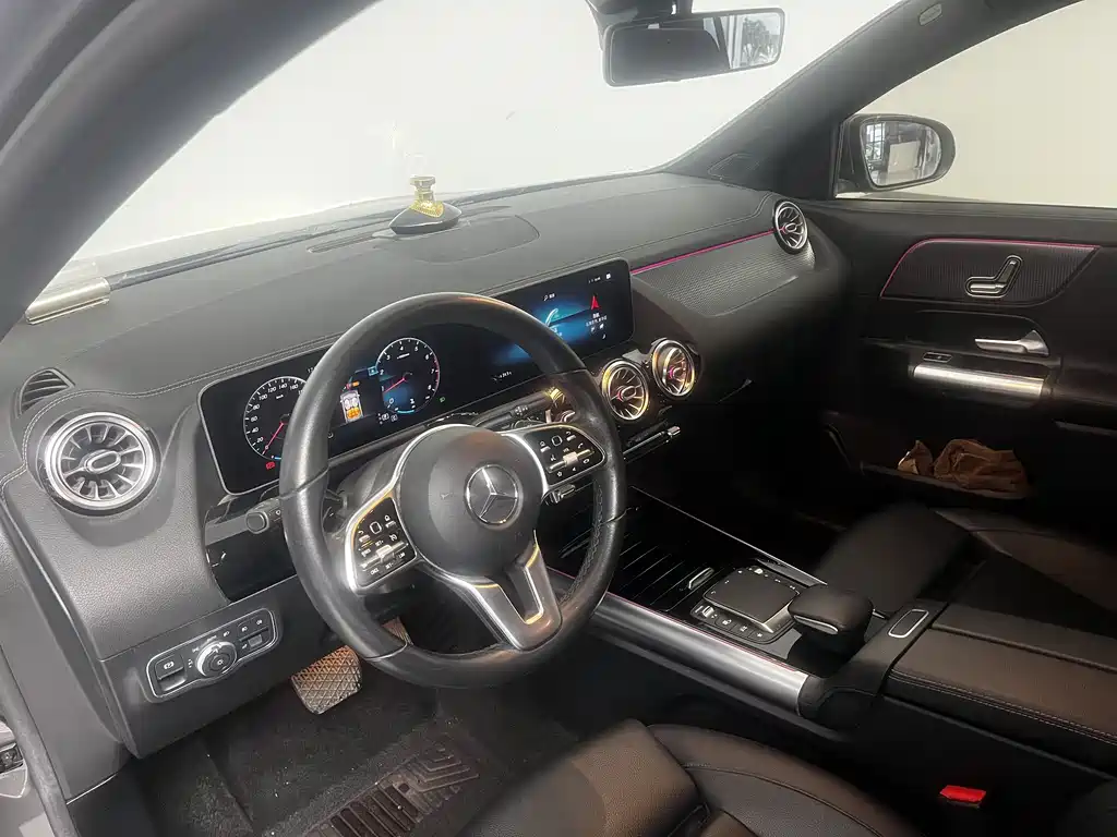 Mercedes-Benz GLA 2021 — фото 16
