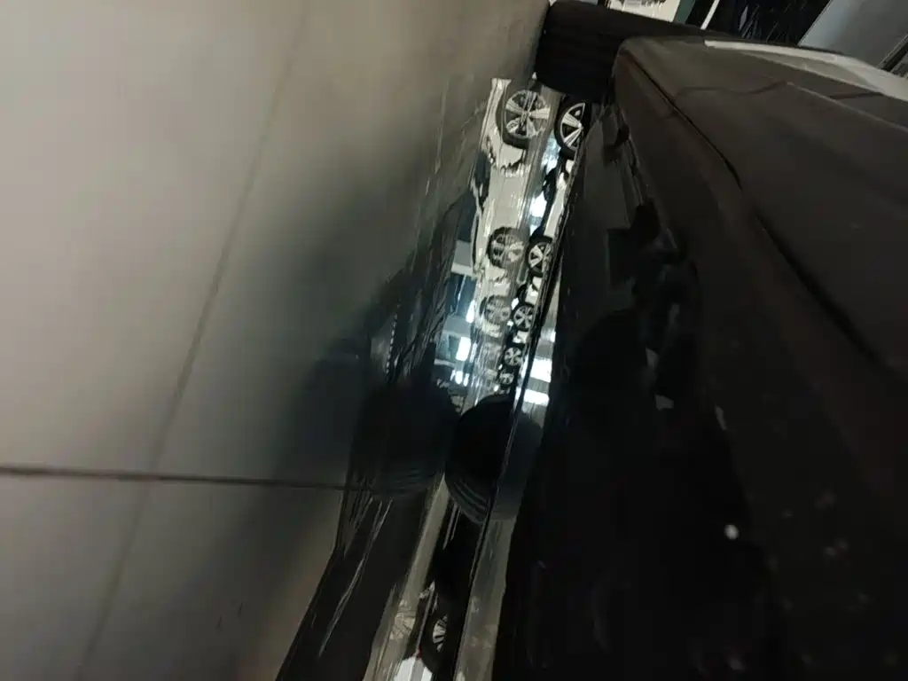 Mercedes-Benz EQB 2025