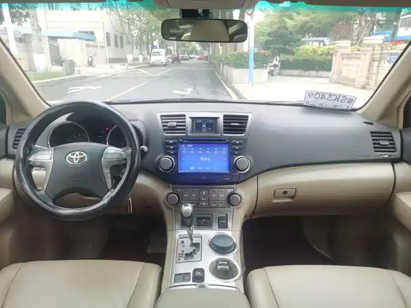 Toyota Highlander 2011
