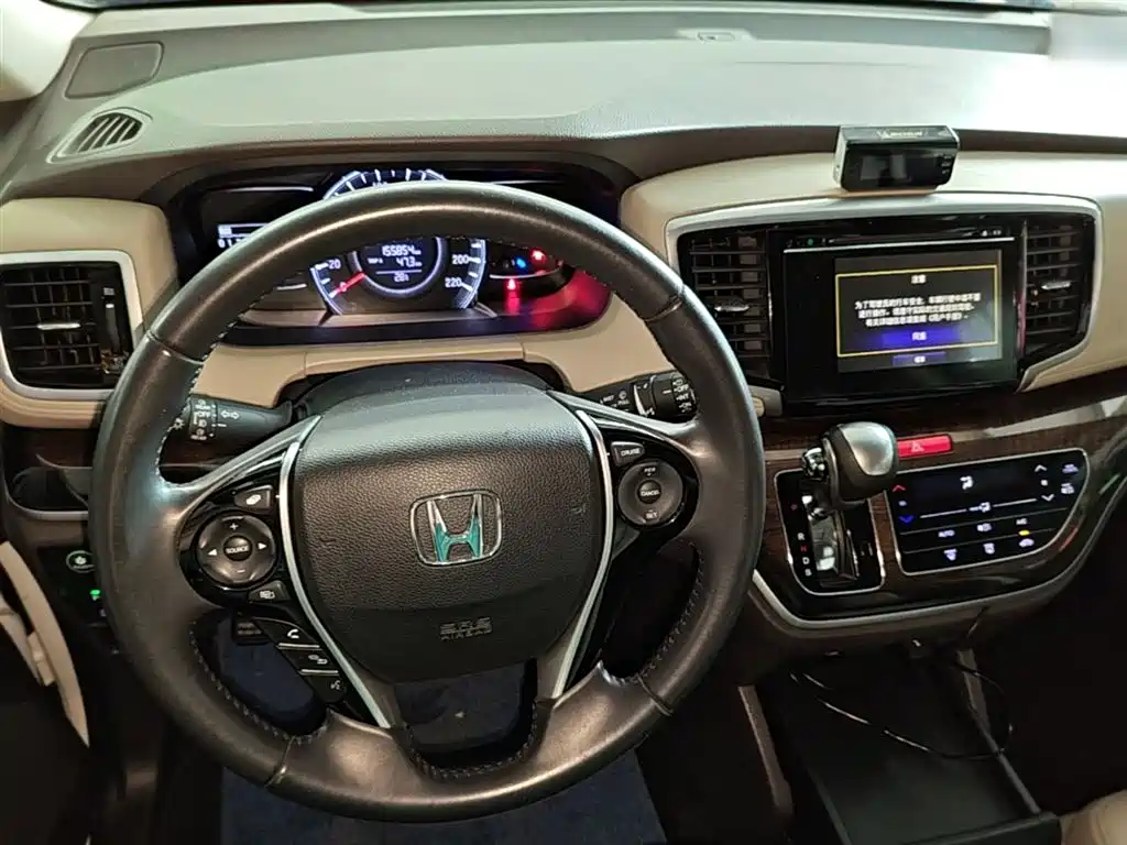 Honda Odyssey 2014 — фото 10