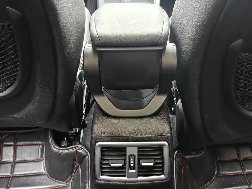 BMW X1 2017 — фото 16