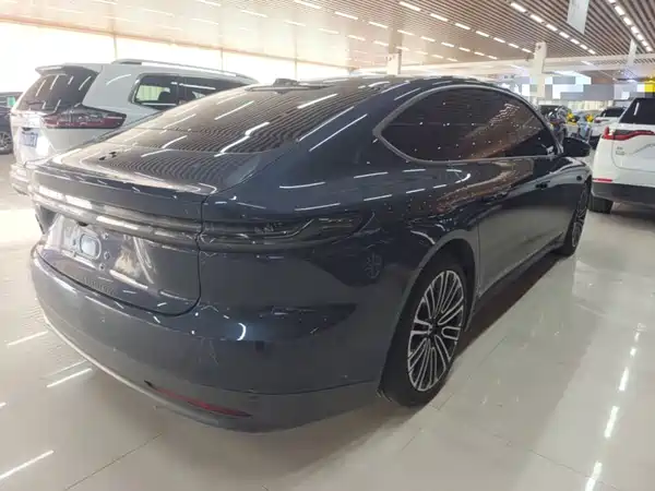 NIO ET7 2022