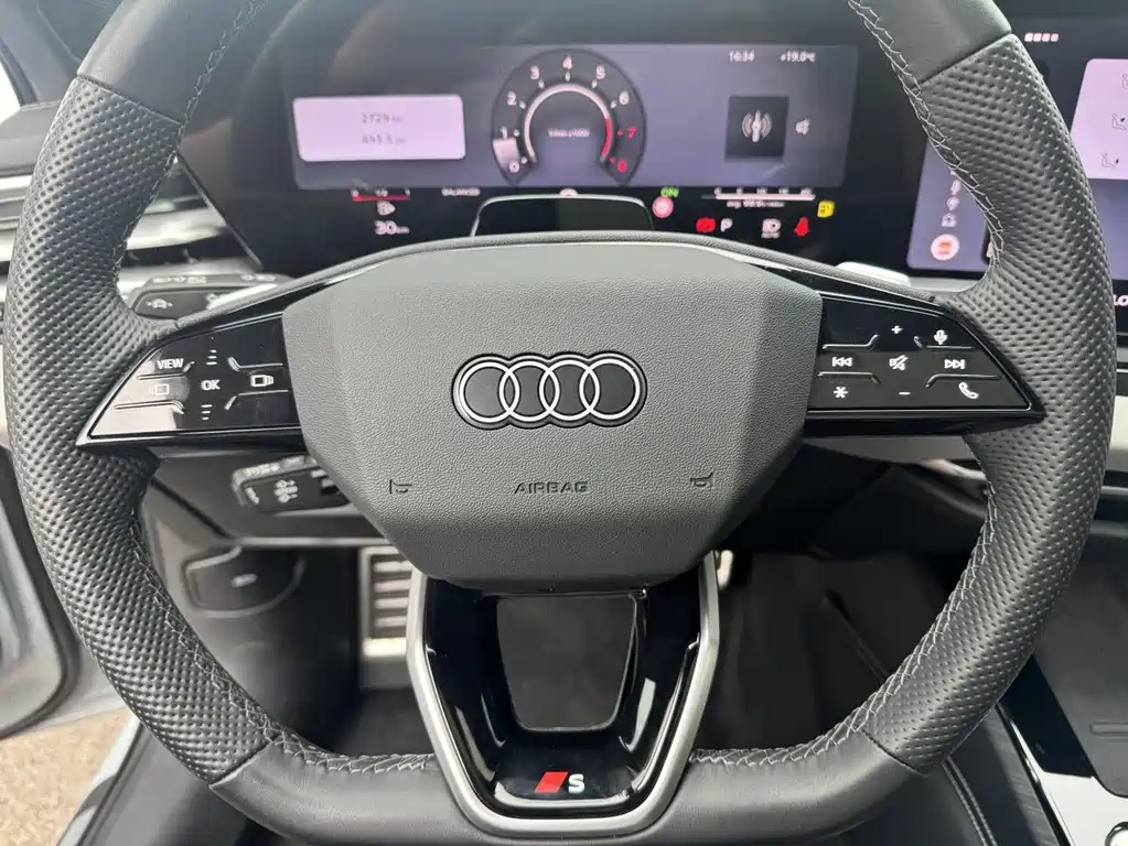 Audi A5L 2025 — фото 12