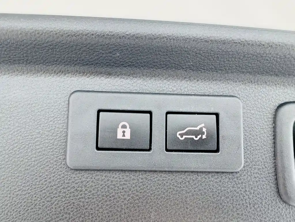 Subaru Forester 2022 — фото 13