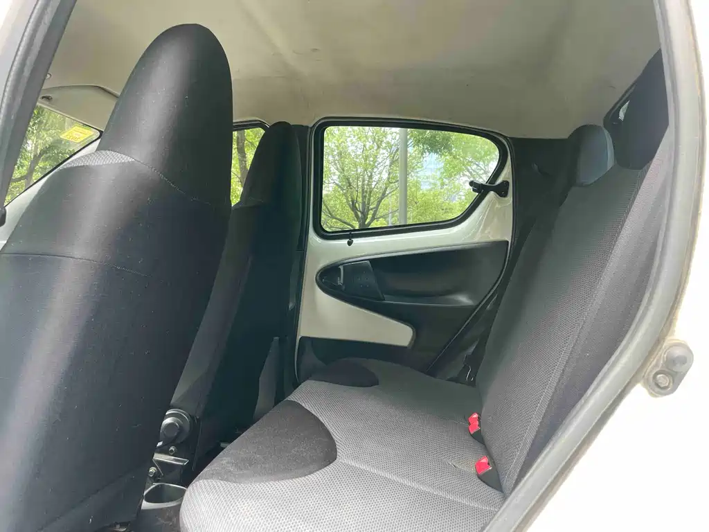 BYD F0 2015
