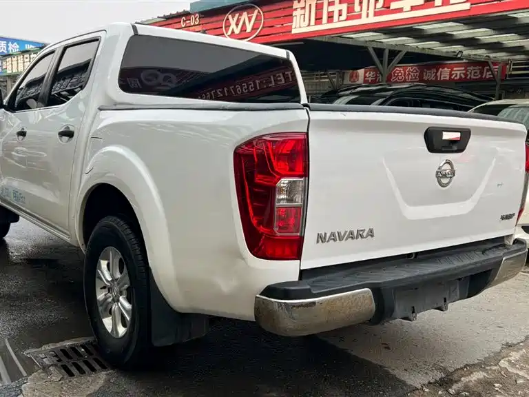 Nissan Navara 2019 — фото 6