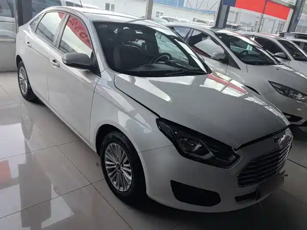 Ford Escort 2017