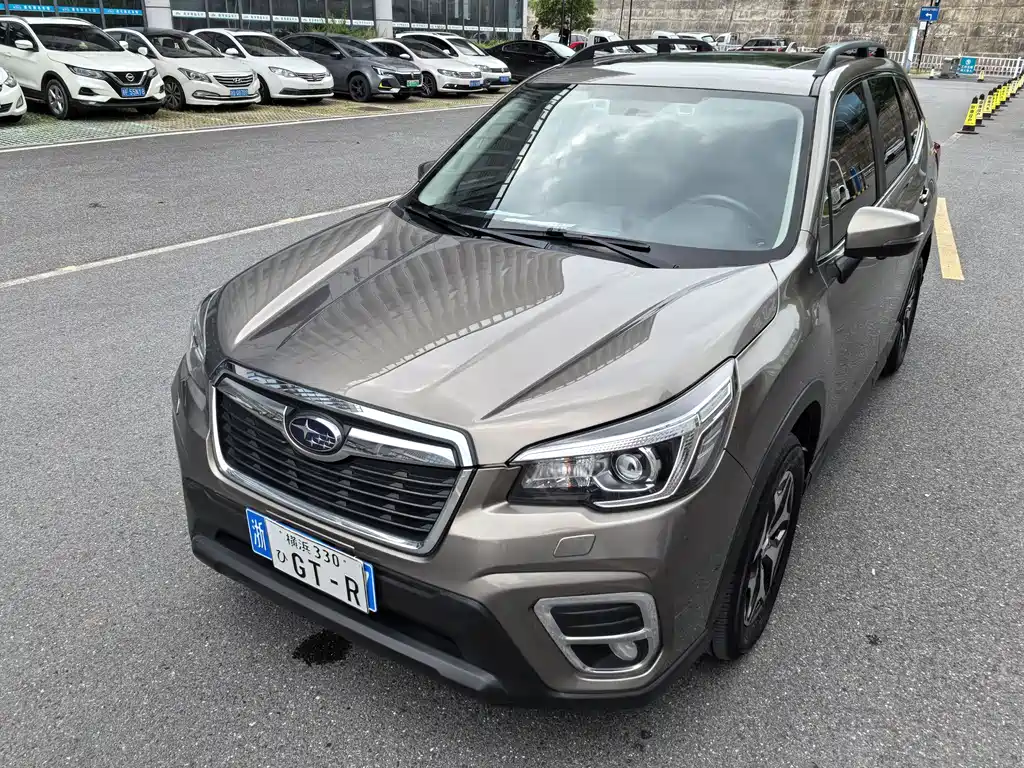 Subaru Forester 2018 — фото 4