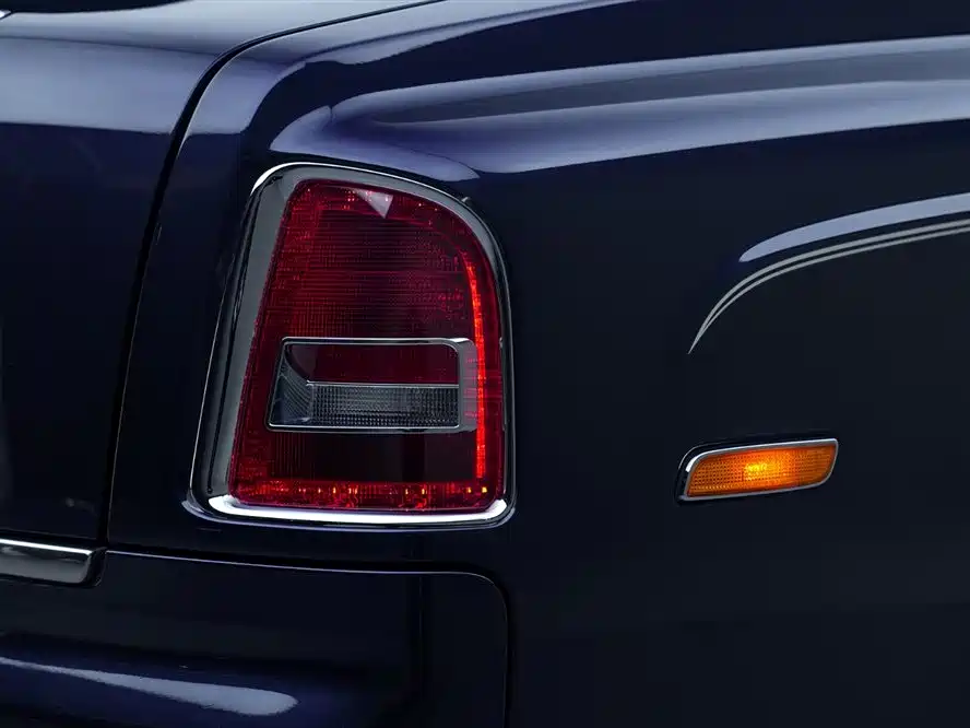 Rolls-Royce Phantom 2013 — фото 8