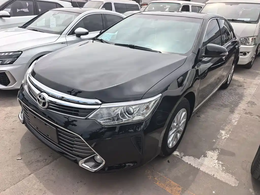 Toyota Camry 2016