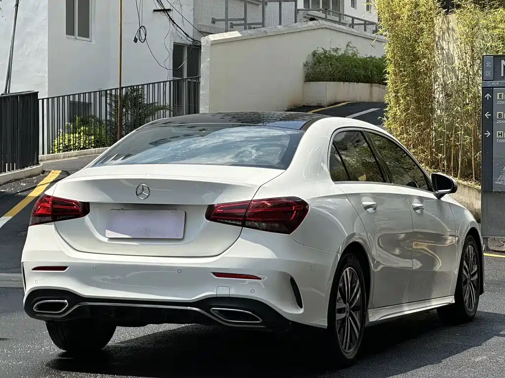 Mercedes-Benz A-Class 2019 — фото 6