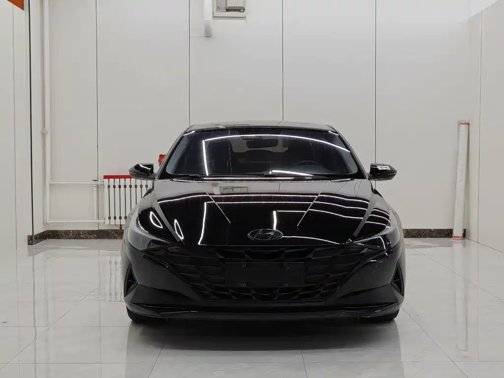 Hyundai Elantra 2023