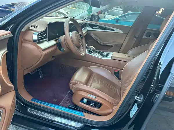 Hongqi H9 2022