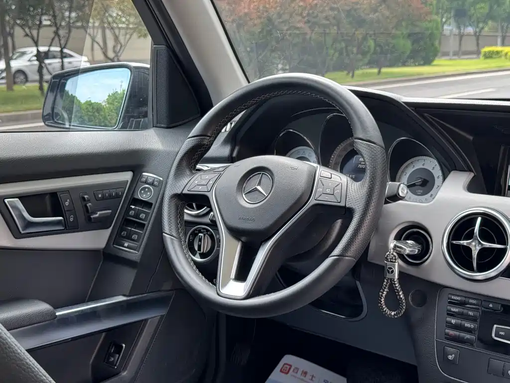 Mercedes-Benz GLK-Class 2014 — фото 26