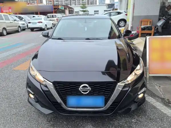 Nissan Teana 2022