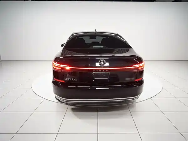 Volkswagen Passat 2024
