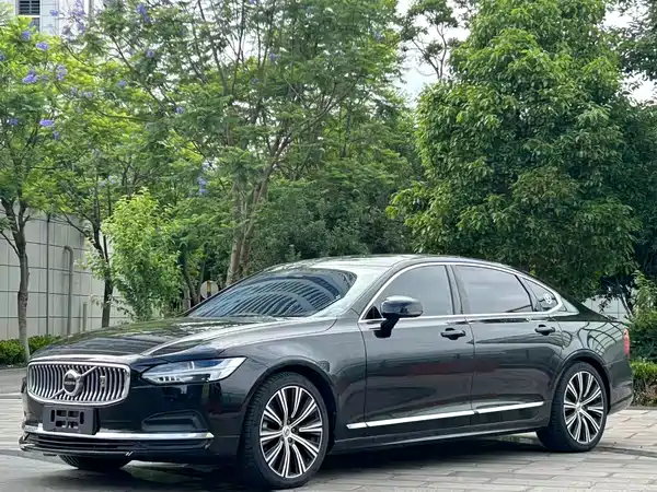 Volvo S90 2023
