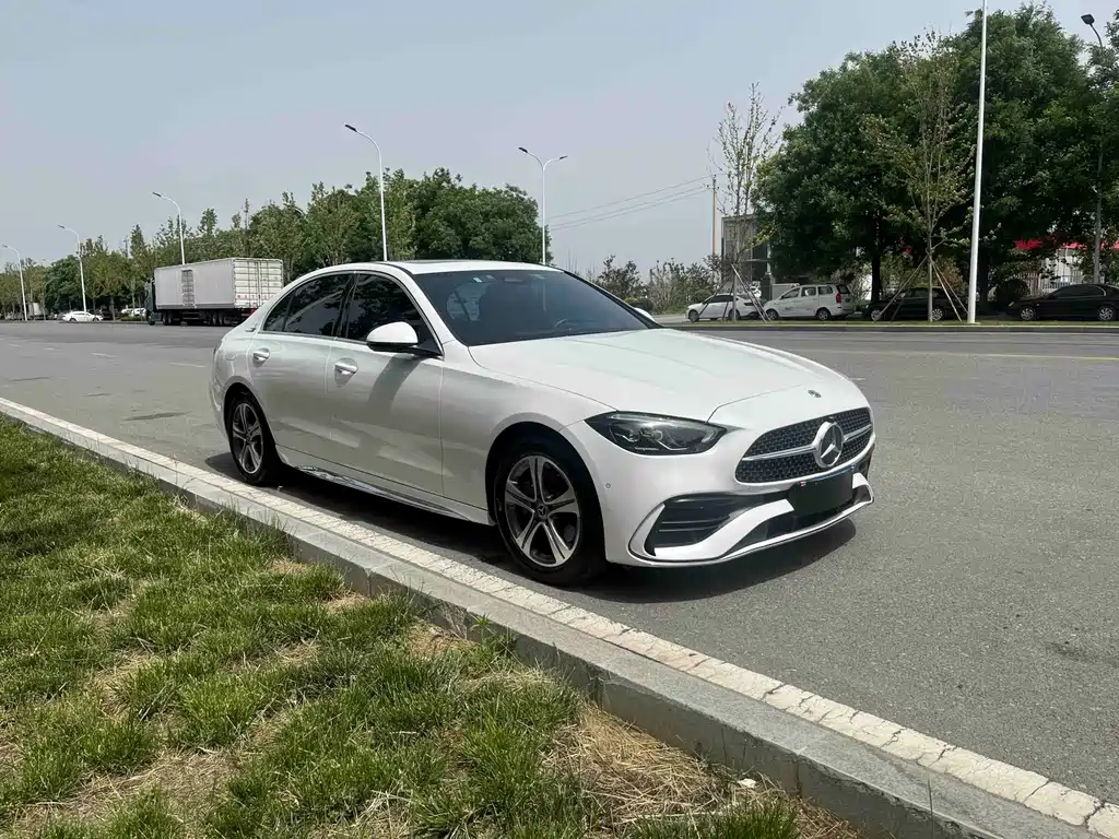 Mercedes-Benz C-Class 2021