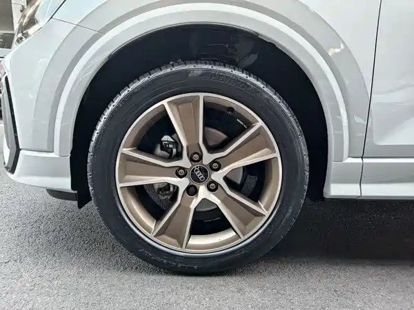 Audi Q2L 2022