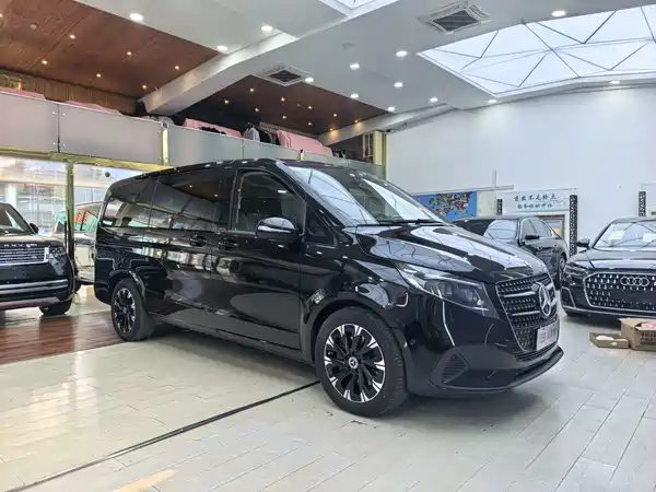 Mercedes-Benz V-Class 2024