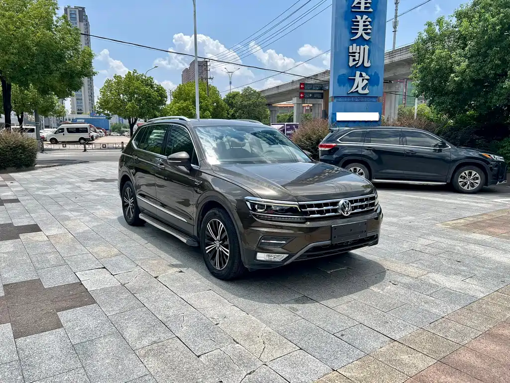 Volkswagen Tiguan L 2019
