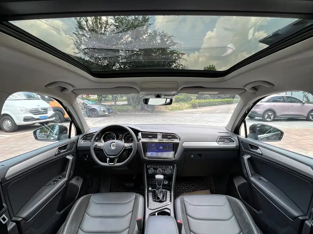 Volkswagen Tiguan L 2019 — фото 10