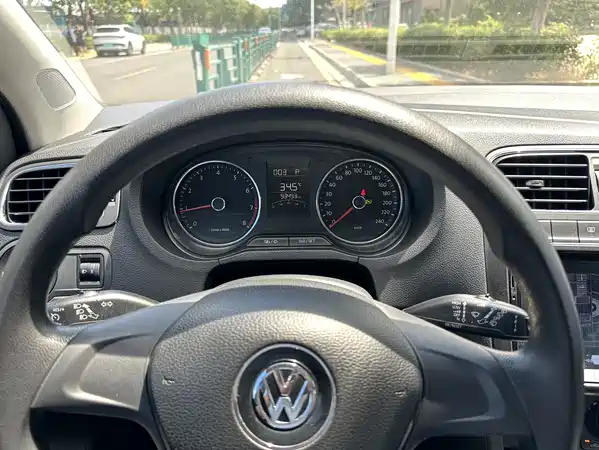 Volkswagen Polo 2014