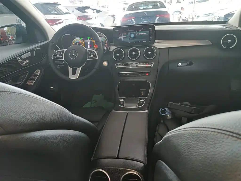 Mercedes-Benz C-Class 2019 — фото 10