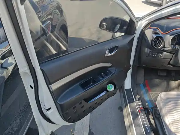 Kia KX1 2020