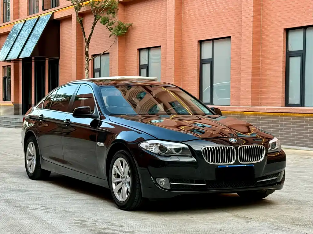 BMW 5 Series 2011