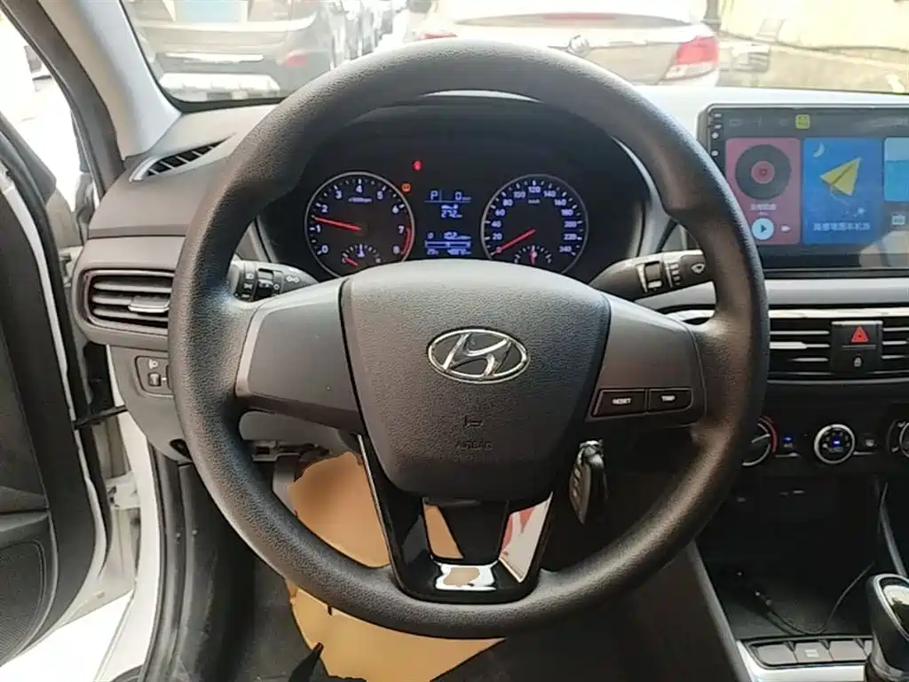 Hyundai Elantra 2020 — фото 11
