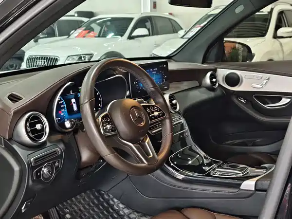 Mercedes-Benz GLC 2021