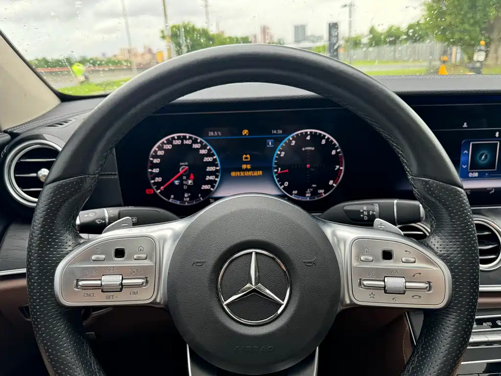 Mercedes-Benz E-Class 2020 — фото 24